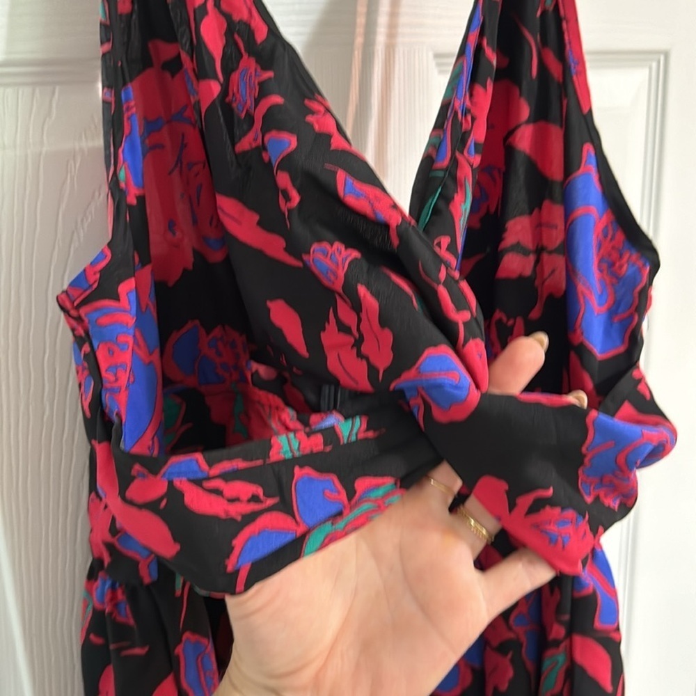 NWOT floral maxi - Picture 3 of 7